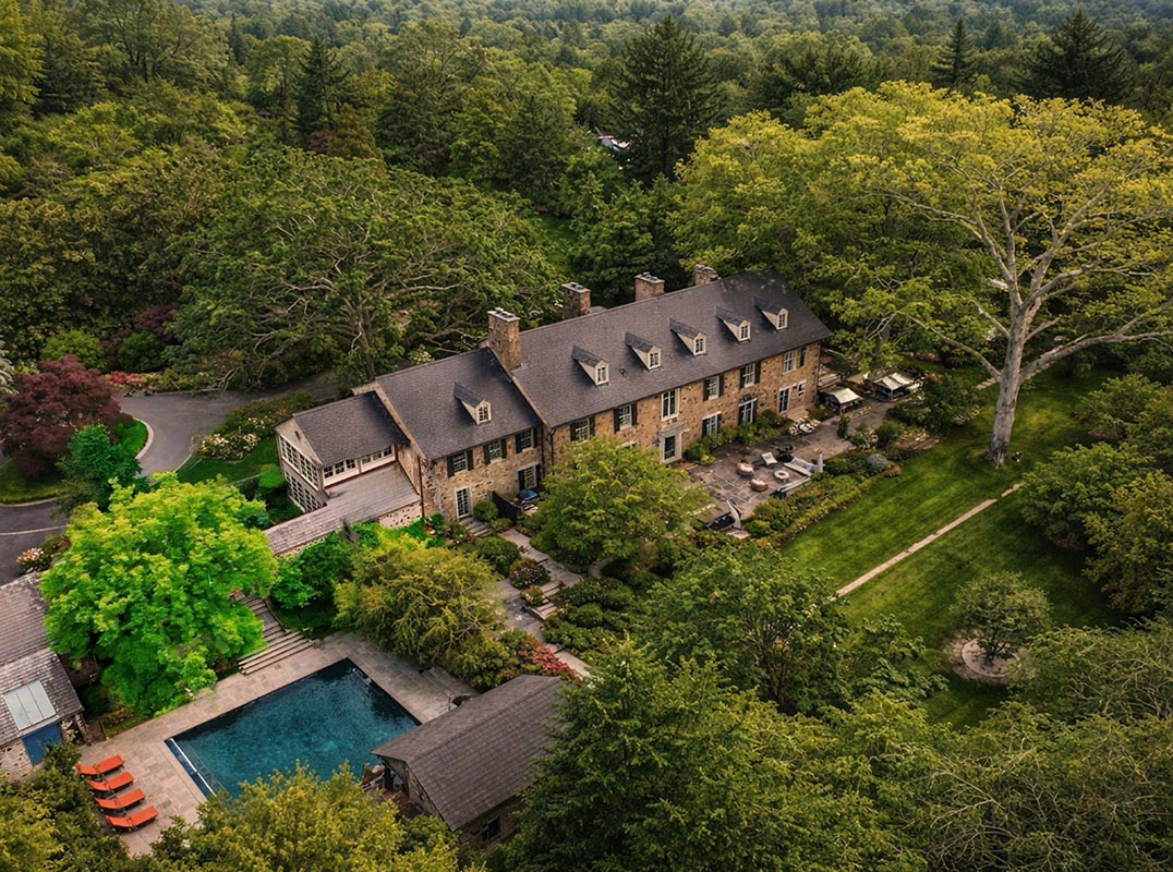 Elegant Ballantrae Estate Blending History & Luxury